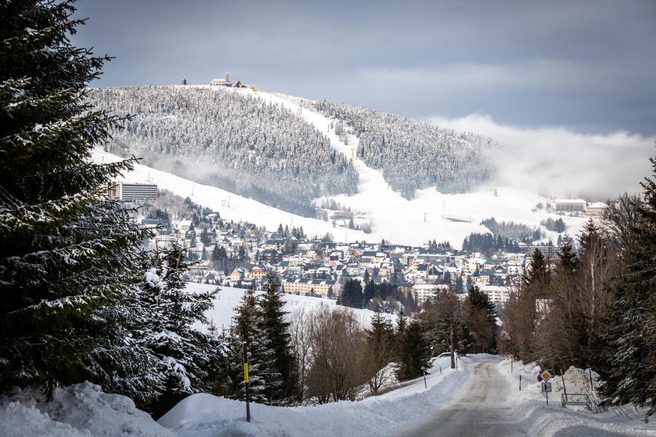Ski Chalet Klínovec Loučná pod Klínovcem Exterior foto